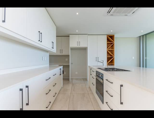3 BEDROOM TOWNHOUSE FOR SALE IN LA LUCIA